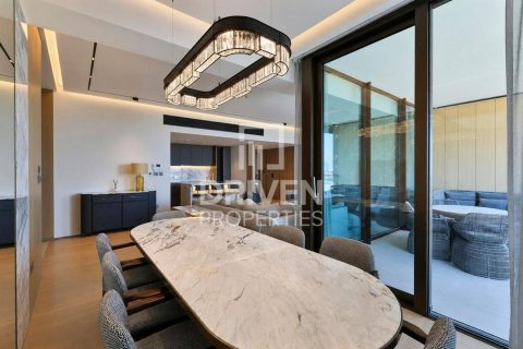 Apartment in Jumeirah Bay Island, Jumeirah, Dubai 2 bedrooms, 179.49 sq.m. № 138240 - photo 17