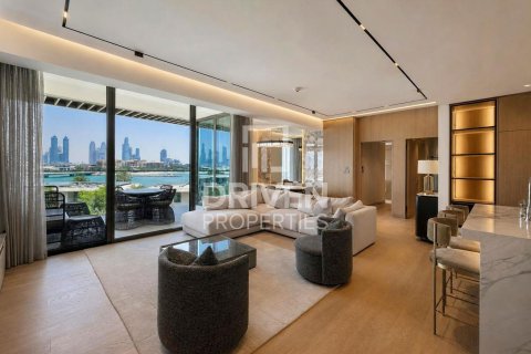 Apartment in Jumeirah Bay Island, Jumeirah, Dubai 2 bedrooms, 179.49 sq.m. № 138240 - photo 3