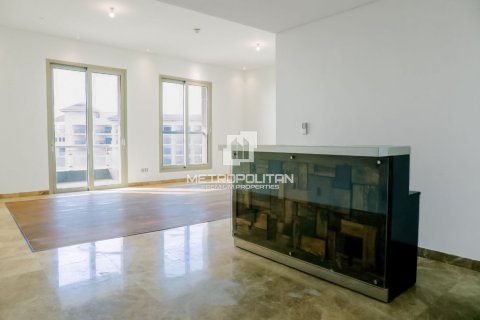 Apartment in Palm Jumeirah, Dubai 3 bedrooms, 262 sq.m. № 73753 - photo 2