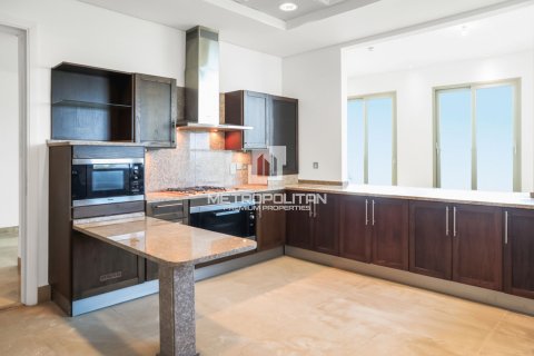 Apartment in Palm Jumeirah, Dubai 3 bedrooms, 262 sq.m. № 73753 - photo 9