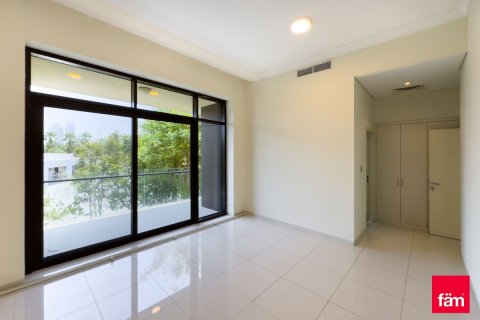 Villa in Dubai 5 bedrooms, 486 sq.m. № 53192 - photo 6