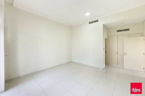 Villa in Dubai 5 bedrooms, 486 sq.m. № 53192 - photo 11