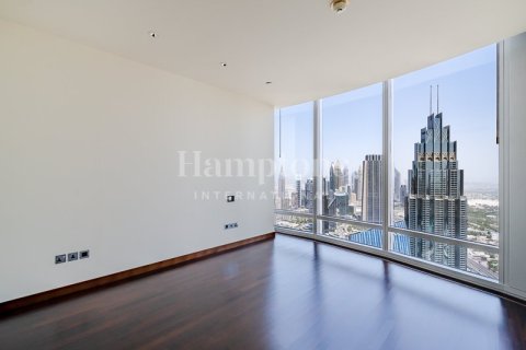 Снять в аренду квартиру в Бурдж-Халифе, Дубай: 2 спальни, 190.72985900м², № 63843 - фото 2