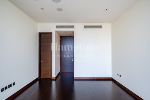 Снять в аренду квартиру в Бурдж-Халифе, Дубай: 2 спальни, 190.72985900м², № 63843 - фото 1