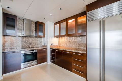 Снять в аренду квартиру в Бурдж-Халифе, Дубай: 2 спальни, 190.72985900м², № 63843 - фото 9