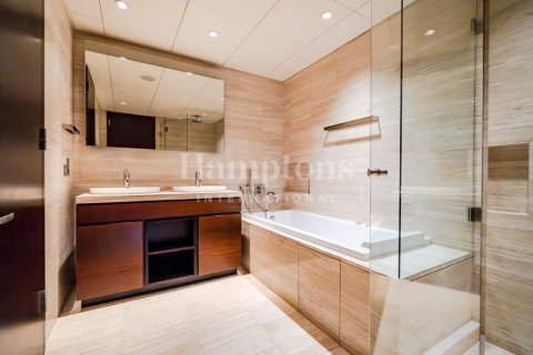 Снять в аренду квартиру в Бурдж-Халифе, Дубай: 2 спальни, 190.72985900м², № 63843 - фото 6