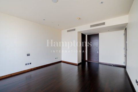 Снять в аренду квартиру в Бурдж-Халифе, Дубай: 2 спальни, 190.72985900м², № 63843 - фото 11