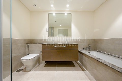 Снять в аренду квартиру в Даунтаун Дубай (Даунтаун Бурдж Дубай), Дубай: 3 спальни, 147.90157600м², № 63853 - фото 13