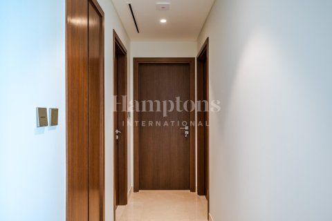 Apartment in Dubai Harbour, Dubai 2 bedrooms, 111.01908500 sq.m. № 63845 - photo 2
