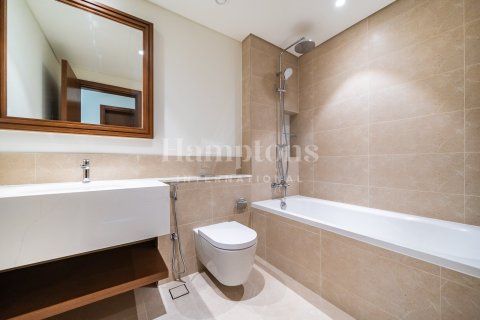 Apartment in Dubai Harbour, Dubai 2 bedrooms, 111.01908500 sq.m. № 63845 - photo 1