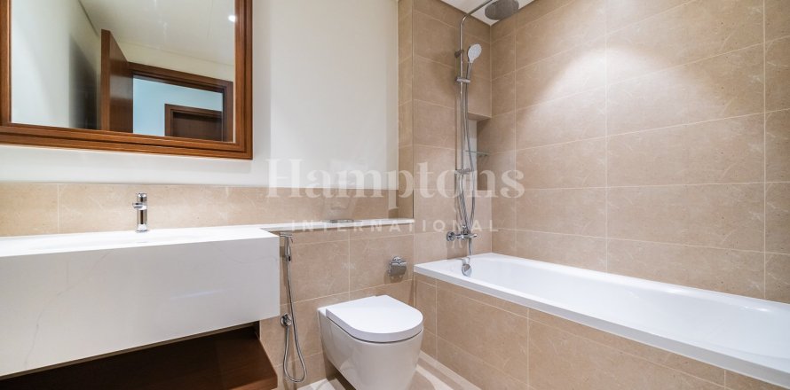 Apartment in Dubai Harbour, Dubai 2 bedrooms, 111.019 sq.m. № 63845