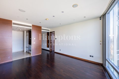 Снять в аренду квартиру в Бурдж-Халифе, Дубай: 1 спальня, 76.73787800м², № 63844 - фото 11