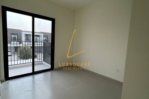 Adosado en Dubai South (Dubai World Central), Dubai, 3 dormitorios, 176 m², № 83392 - foto 12
