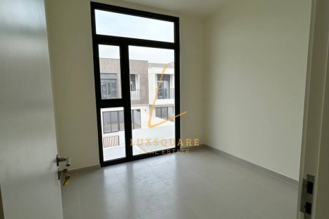 Adosado en Dubai South (Dubai World Central), Dubai, 3 dormitorios, 176 m², № 83392 - foto 7