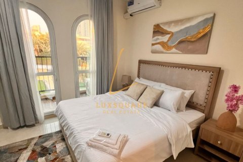 Villa en Jumeirah Village Circle, Dubai, 4 dormitorios, 467 m², № 83393 - foto 14