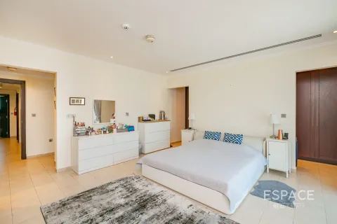 Villa en Regional, Jumeirah Park, Dubai, 4 dormitorios, 403 m², № 62271 - foto 7