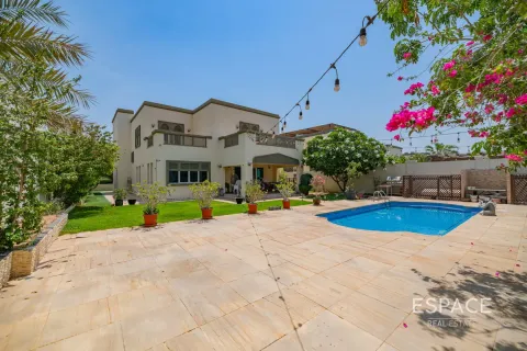 Villa en Regional, Jumeirah Park, Dubai, 4 dormitorios, 403 m², № 62271 - foto 15