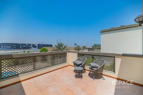 Villa en Regional, Jumeirah Park, Dubai, 4 dormitorios, 403 m², № 62271 - foto 13