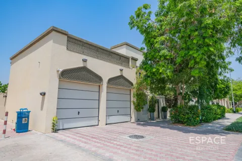 Villa en Regional, Jumeirah Park, Dubai, 4 dormitorios, 403 m², № 62271 - foto 17