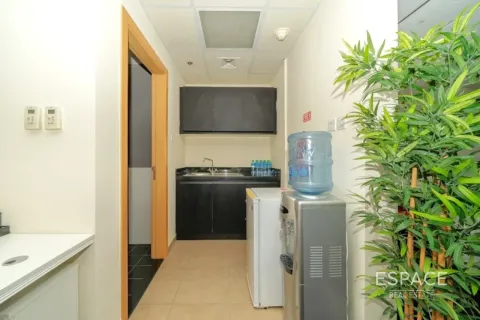 Bureau à Jumeirah Lake Towers, Dubai, 102 m², № 62203 - photo 13