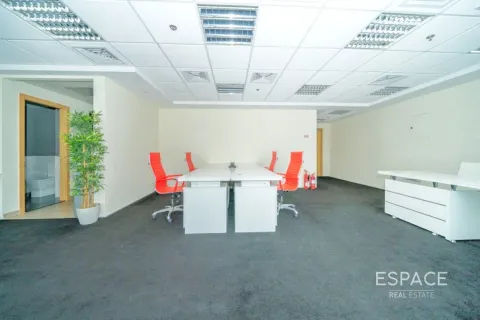 Bureau à Jumeirah Lake Towers, Dubai, 102 m², № 62203 - photo 1