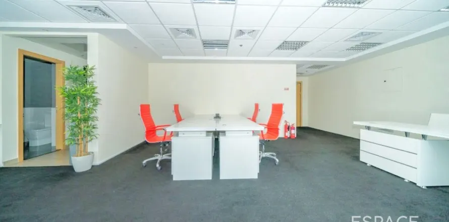 Bureau à Jumeirah Lake Towers, Dubai, 102 m², № 62203