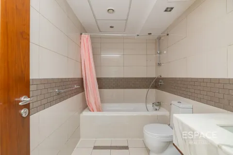 Apartment in Dubai Marina, Dubai 1 bedroom, 98 sq.m. № 62200 - photo 11