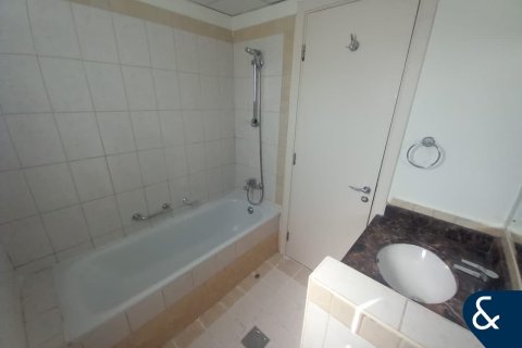 Снять в аренду виллу в The Springs, Дубай: 3 спальни, 251м², № 79169 - фото 6