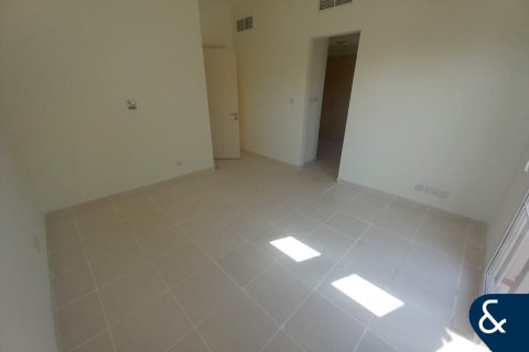 Снять в аренду виллу в The Springs, Дубай: 3 спальни, 251м², № 79169 - фото 5