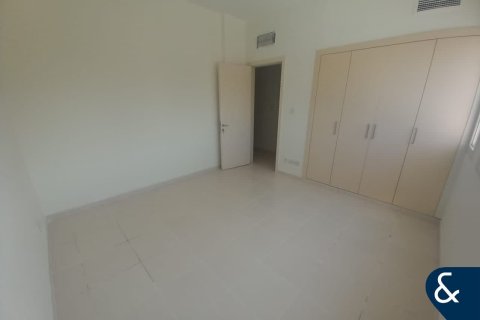 Снять в аренду виллу в The Springs, Дубай: 3 спальни, 251м², № 79169 - фото 8