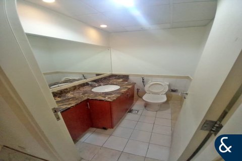 Снять в аренду виллу в The Springs, Дубай: 3 спальни, 251м², № 79169 - фото 14