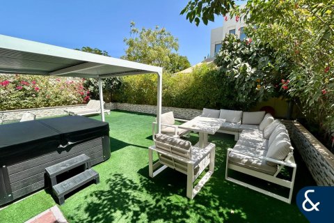 Adosado en Mira Oasis, Reem, Dubai, 3 dormitorios, 338 m², № 79170 - foto 2