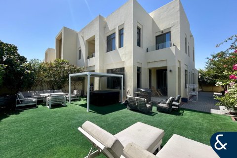 Adosado en Mira Oasis, Reem, Dubai, 3 dormitorios, 338 m², № 79170 - foto 1