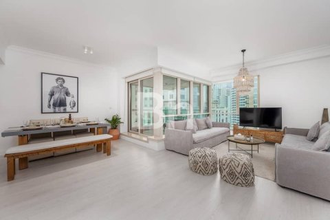Снять в аренду квартиру в Дубай Марине, Дубай: 2 спальни, 140м², № 23470 - фото 1