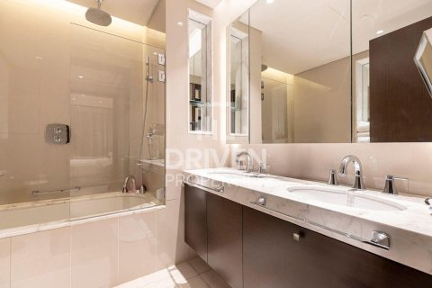 Apartment in The Address Residence Fountain Views, Downtown Dubai (Downtown Burj Dubai), Dubai 1 bedroom, 77.95 sq.m. № 128265 - photo 9