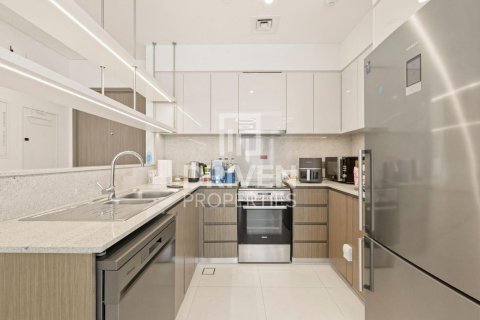Apartamento en Burj Royale, Downtown Dubai (Downtown Burj Dubai), Dubai, 3 dormitorios, 127.09 m², № 128254 - foto 13