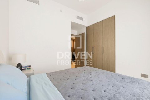 Apartamento en Burj Royale, Downtown Dubai (Downtown Burj Dubai), Dubai, 3 dormitorios, 127.09 m², № 128254 - foto 9