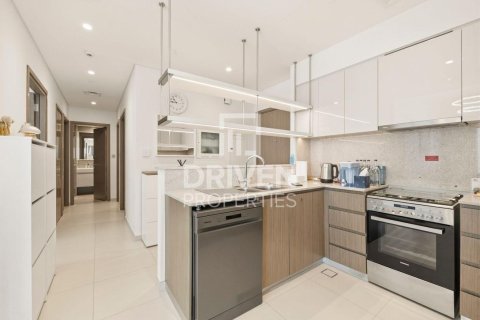 Apartamento en Burj Royale, Downtown Dubai (Downtown Burj Dubai), Dubai, 3 dormitorios, 127.09 m², № 128254 - foto 18