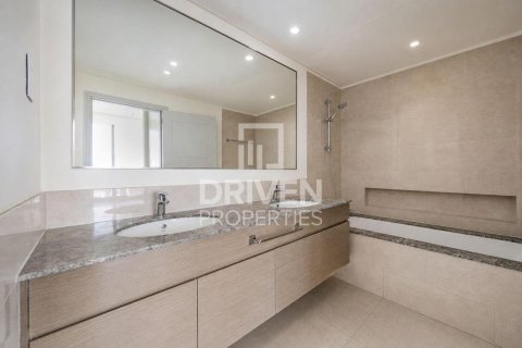 Apartamento en Forte, Downtown Dubai (Downtown Burj Dubai), Dubai, 2 dormitorios, 105.26 m², № 128255 - foto 14