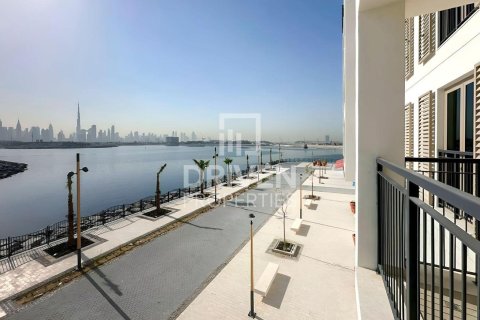 Снять в аренду квартиру в La Mer, Джумейра, Дубай: 2 спальни, 118.36м², № 128268 - фото 3