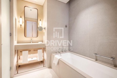 Снять в аренду квартиру в Vida Residences Dubai Mall, Даунтаун Дубай (Даунтаун Бурдж Дубай), Дубай: 2 спальни, 113.16м², № 128267 - фото 13