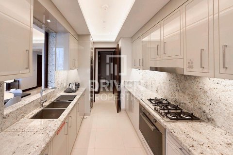 Apartment in The Address Sky View Towers, Downtown Dubai (Downtown Burj Dubai), Dubai 3 bedrooms, 187.76 sq.m. № 128264 - photo 10