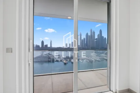 Apartment in EMAAR Beachfront, Dubai Harbour, Dubai 3 bedrooms, 171 sq.m. № 59384 - photo 1