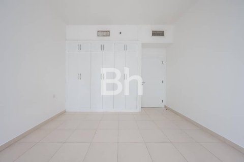 Apartment in Dubai Marina, Dubai 2 bedrooms, 169 sq.m. № 25008 - photo 12