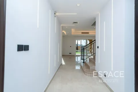 Снять в аренду виллу в Palmera 4, Арабиан Ранчес, Дубай: 2 спальни, 175м², № 61993 - фото 12