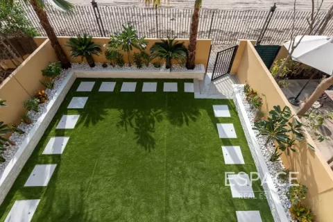 Снять в аренду виллу в Palmera 4, Арабиан Ранчес, Дубай: 2 спальни, 175м², № 61993 - фото 19