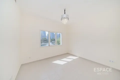 Villa en Meadows, Dubai, 5 dormitorios, 371 m², № 62008 - foto 19
