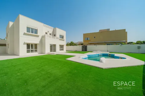 Villa en Meadows, Dubai, 5 dormitorios, 371 m², № 62008 - foto 16