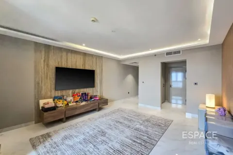 Снять в аренду квартиру в Пальме Джумейре, Дубай: 2 спальни, 177м², № 61992 - фото 7