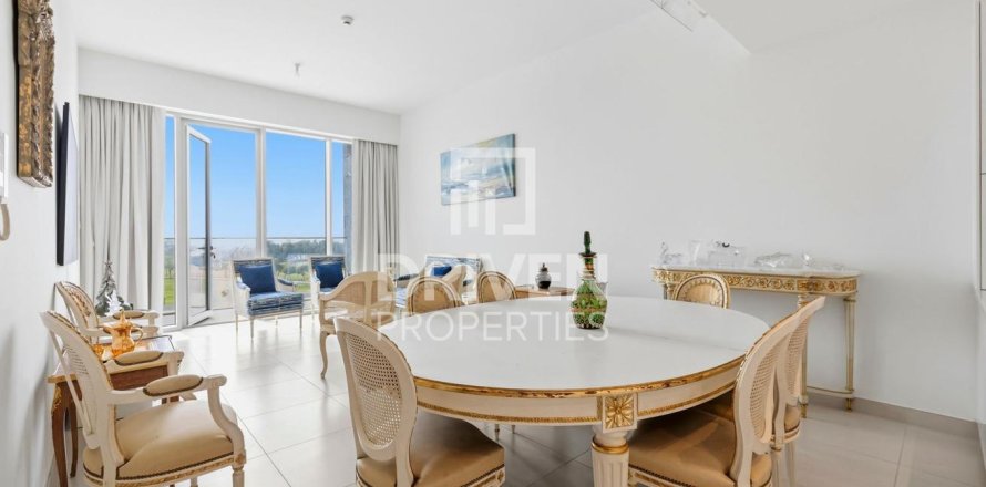 Appartement à Al Wasl, Dubai, 3 chambres, 179.58 m², № 127013